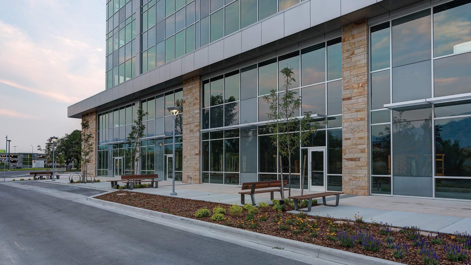 photo-gallery-commercial-office-security-national-mortgage-01