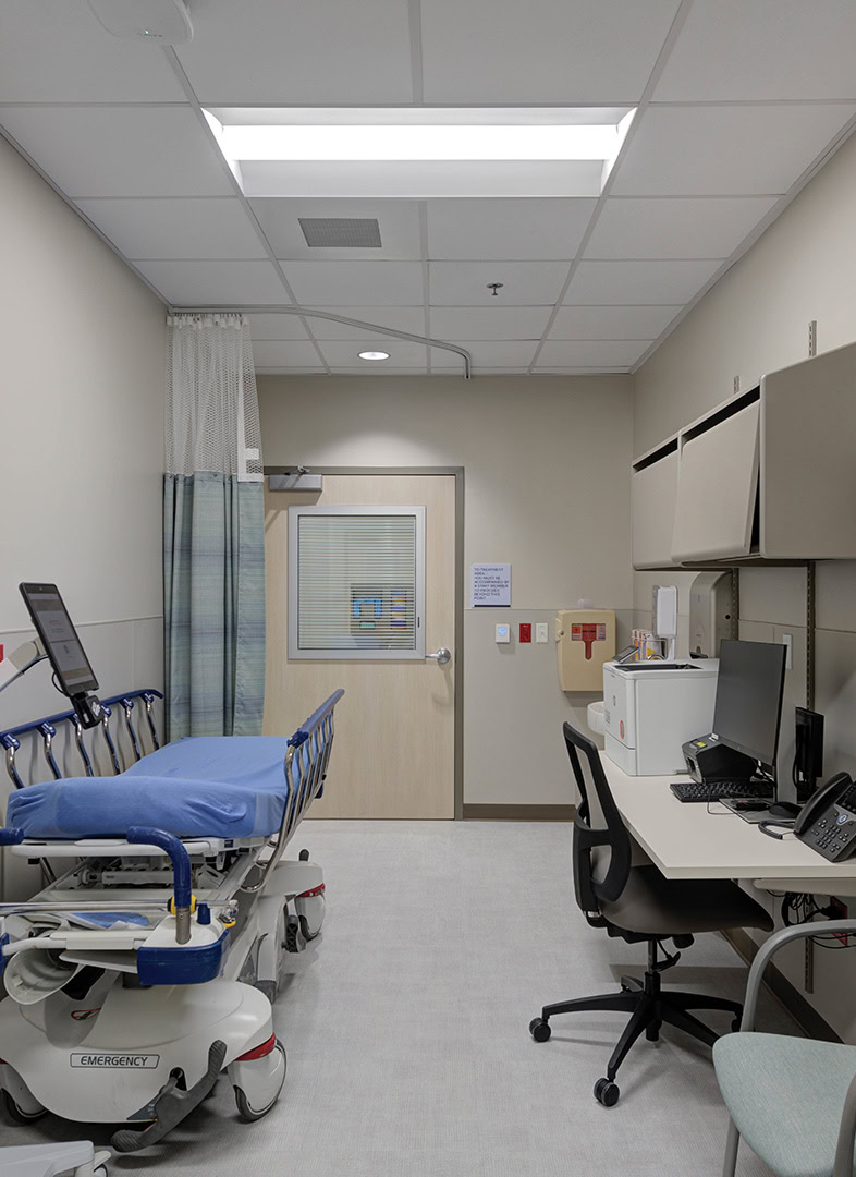 photo-gallery-healthcare-hca-florida-wellen-park-emergency-10